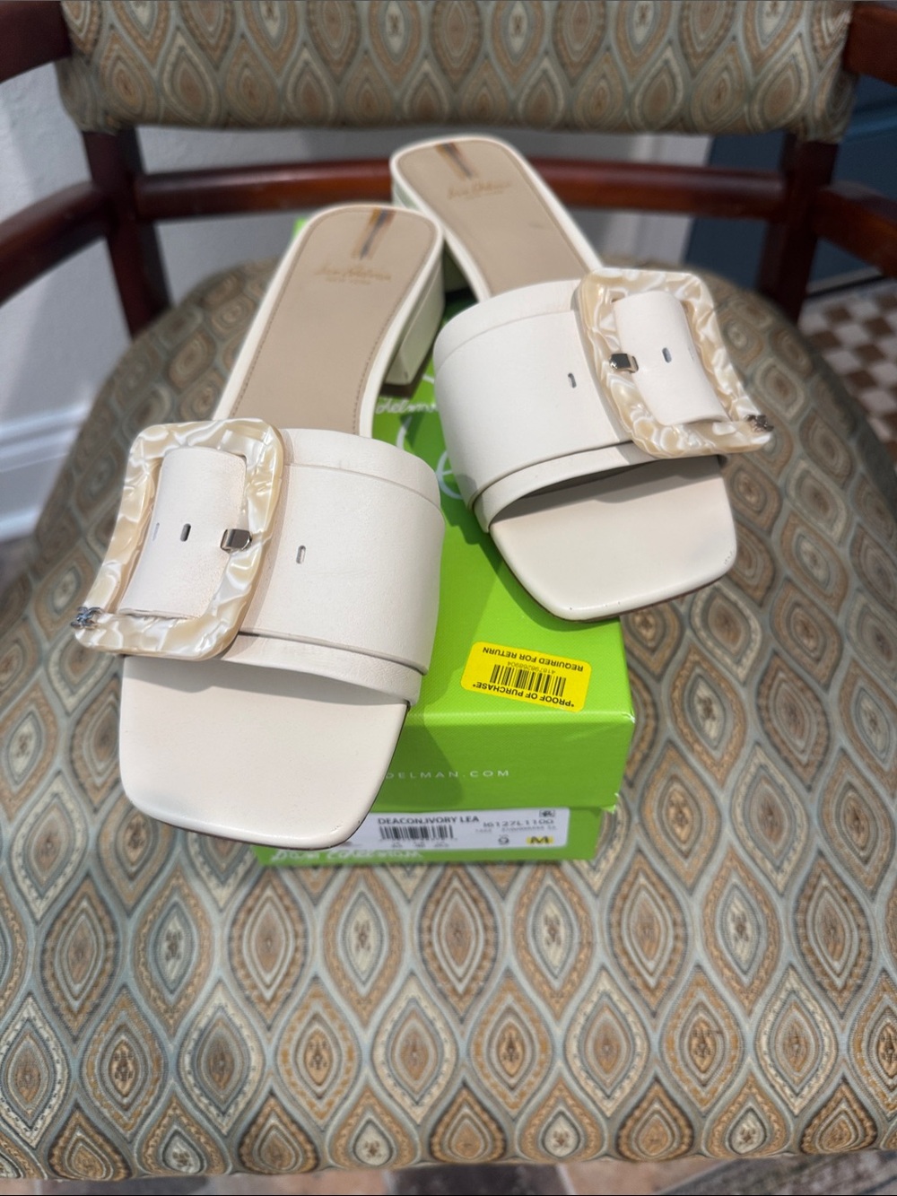 Sam Edelman ivory slides size 9